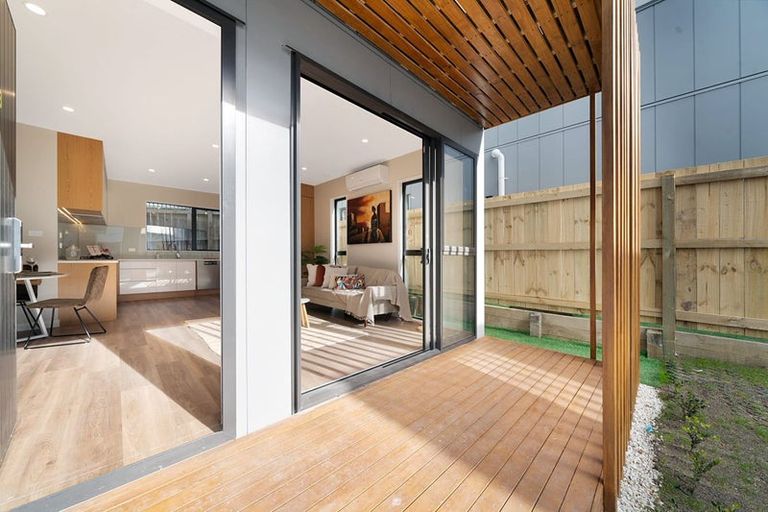 Photo of property in 86b Kervil Avenue, Te Atatu Peninsula, Auckland, 0610