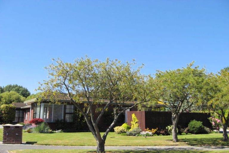 Photo of property in 16b Rubens Place, Burnside, Christchurch, 8053