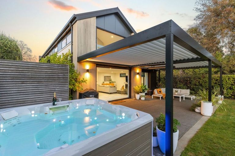 Photo of property in 29 Rossall Street, Merivale, Christchurch, 8014