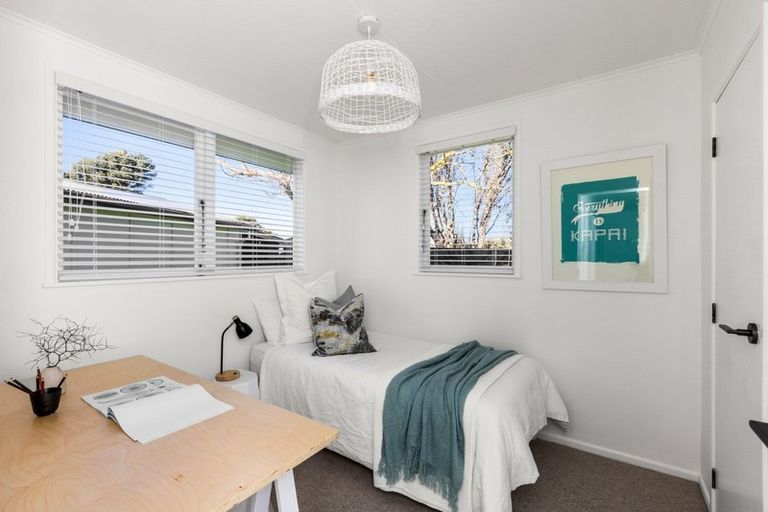 Photo of property in 21b Te Aute Road, Havelock North, 4130