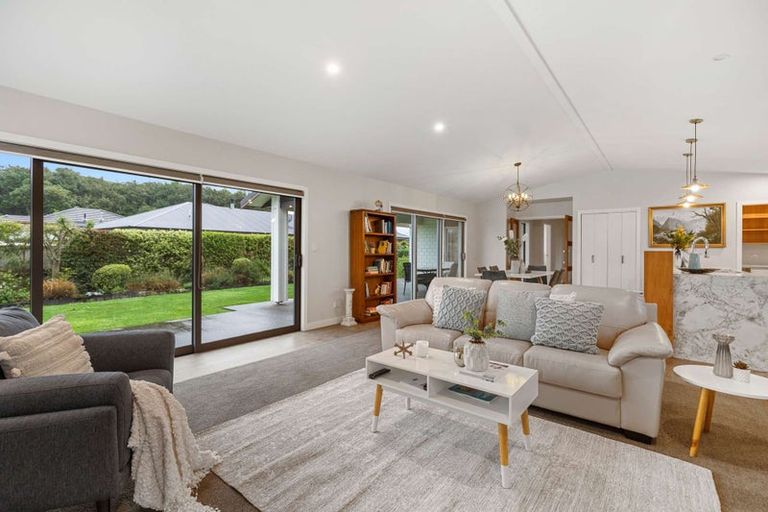 Photo of property in 16 Kilsby Place, Levin, 5510