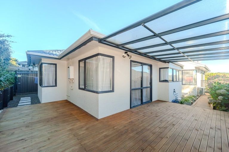 Photo of property in 5 Peter Button Place, Johnsonville, Wellington, 6037