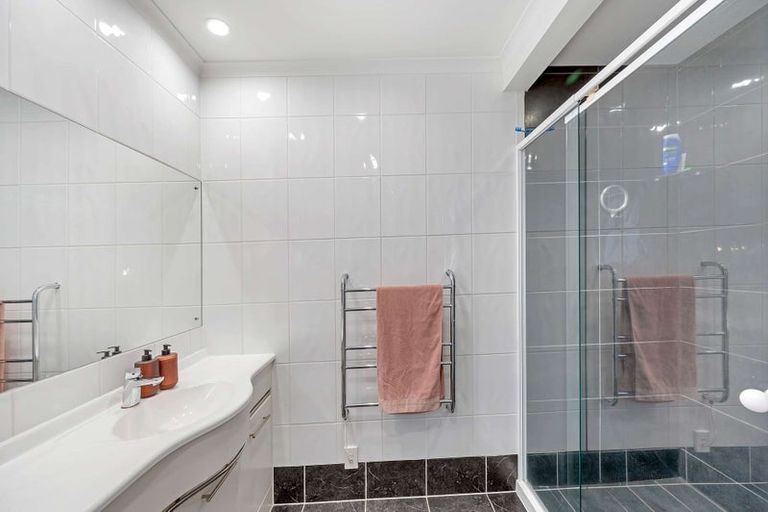 Photo of property in 182 Auckland Road, Greenmeadows, Napier, 4112