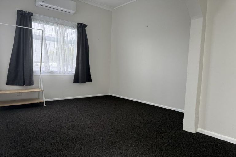 Photo of property in 14 Weymouth Street, New Plymouth, 4310