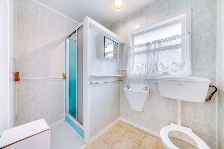 Photo of property in 24 Russell Avenue, Pukekohe, 2120