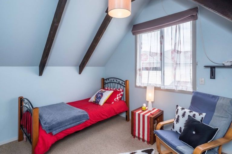 Photo of property in 177 Orangi Kaupapa Road, Northland, Wellington, 6012