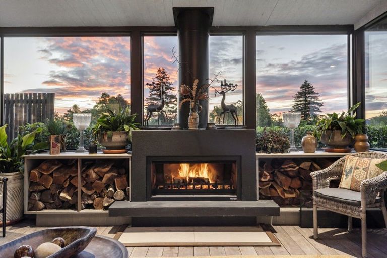 Photo of property in 162 Monument Road, Clevedon, Papakura, 2582