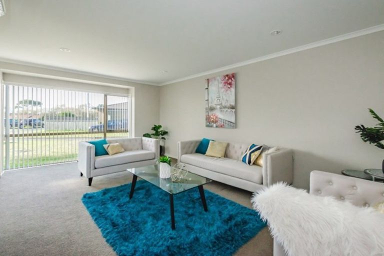 Photo of property in 90a Mazengarb Road, Paraparaumu Beach, Paraparaumu, 5032