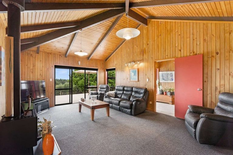 Photo of property in 158 Mcleod Road, South Head, Helensville, 0874