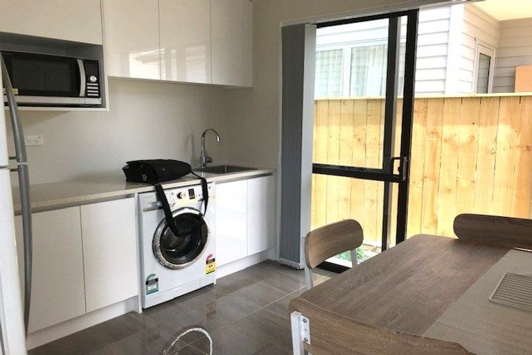 Photo of property in 31 Hikuawa Road, Flat Bush, Auckland, 2019