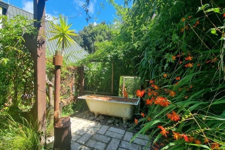 Photo of property in 16 Zephyr Terrace, Governors Bay, 8971