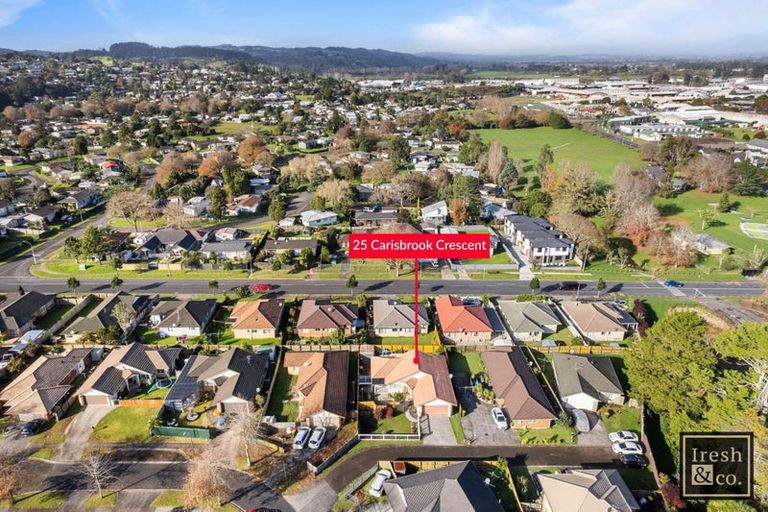 Photo of property in 25 Carisbrook Crescent, Papakura, 2110