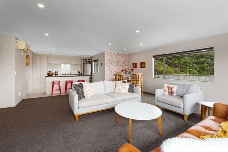 Photo of property in 4 Gennaker Lane, Whitby, Porirua, 5024