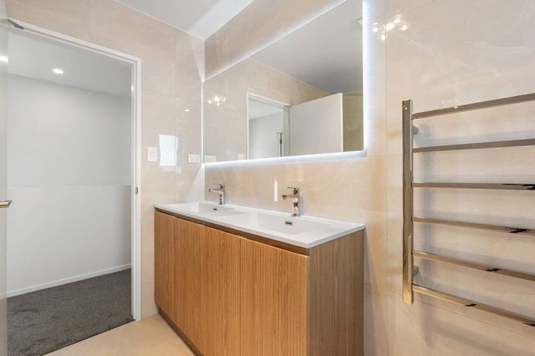 Photo of property in 177 Henwood Road, Westgate, Auckland, 0814