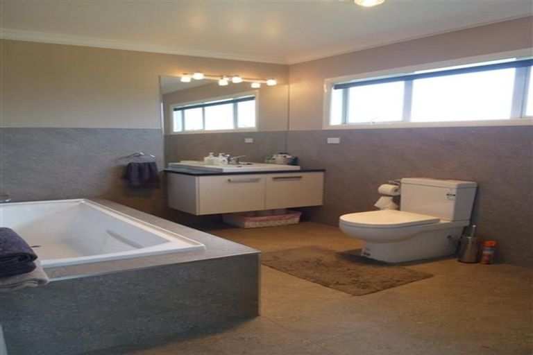 Photo of property in 78 Maire Road, Orewa, 0931