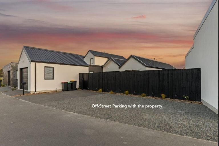 Photo of property in 27 Eminence Drive, Northwood, Christchurch, 8051
