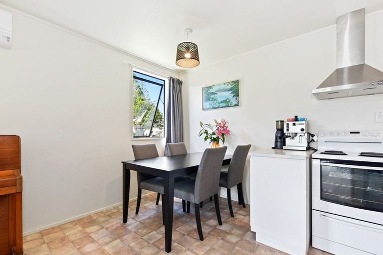 Photo of property in 108a Tawa Street, Melville, Hamilton, 3206