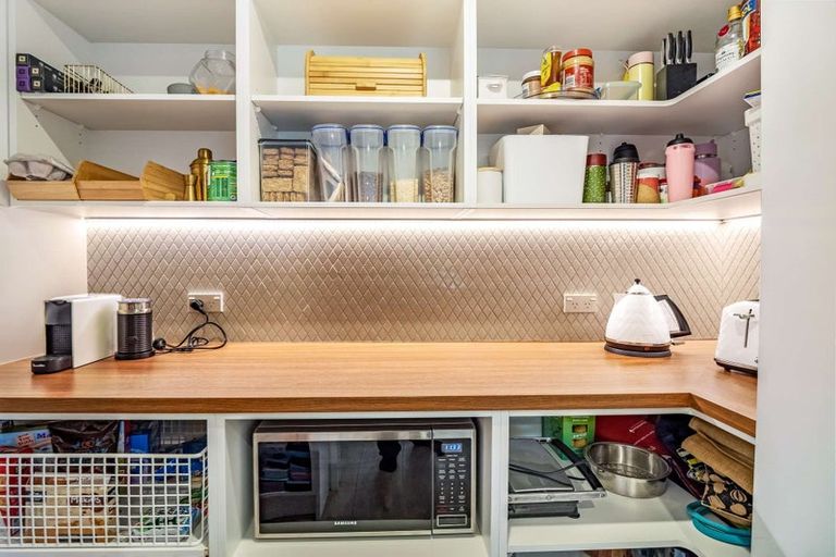 Photo of property in 10 Lewis Crescent, Rolleston, 7614