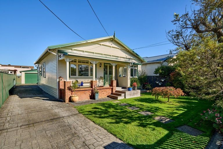 Photo of property in 160 Knights Road, Hutt Central, Lower Hutt, 5011