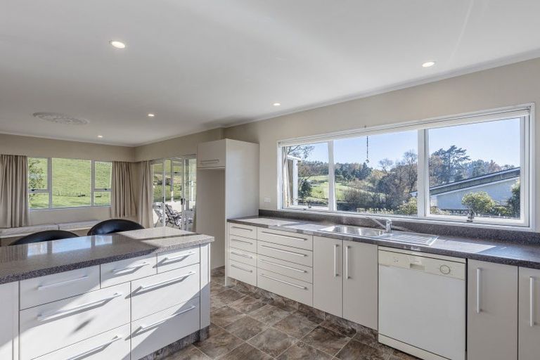 Photo of property in 208 Adelaide Road, Dannevirke, 4930