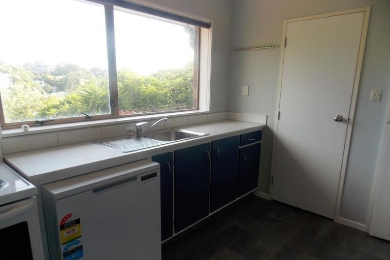 Photo of property in 1a Southern Cross Crescent, Island Bay, Wellington, 6023