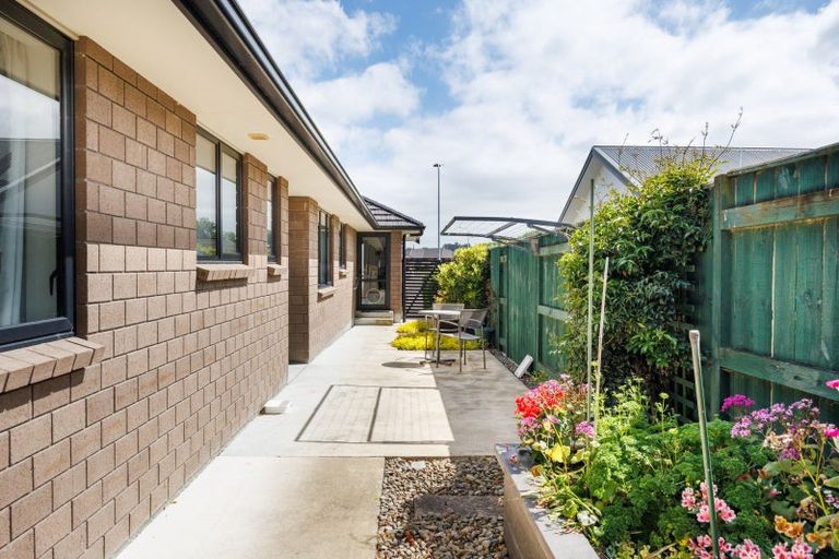 Photo of property in 54 Rosalie Terrace, Kelvin Grove, Palmerston North, 4414