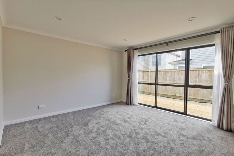 Photo of property in 34 Myland Drive, Hobsonville, Auckland, 0616
