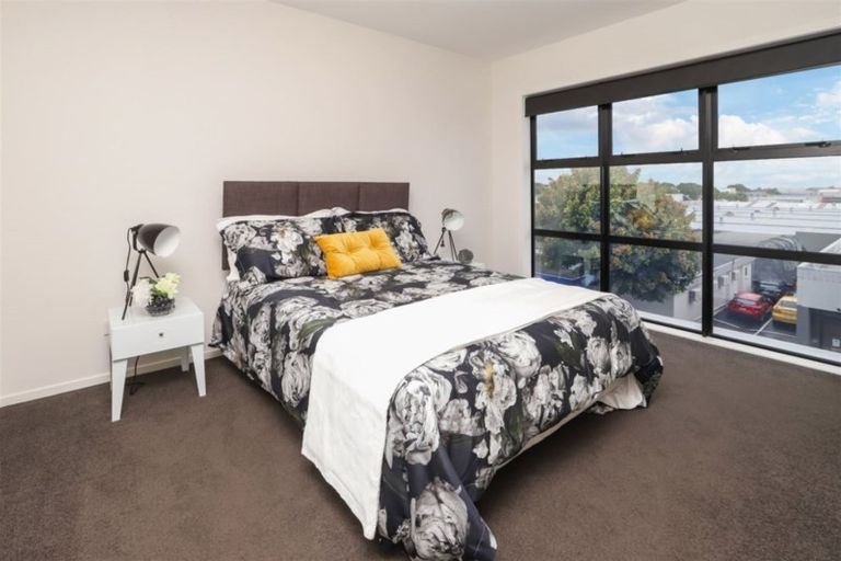 Photo of property in 104/1 Village Quarter Lane, Frankton, Hamilton, 3204