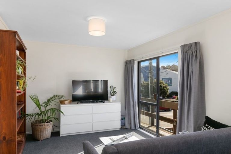 Photo of property in 615u2 Evans Bay Parade, Kilbirnie, Wellington, 6022