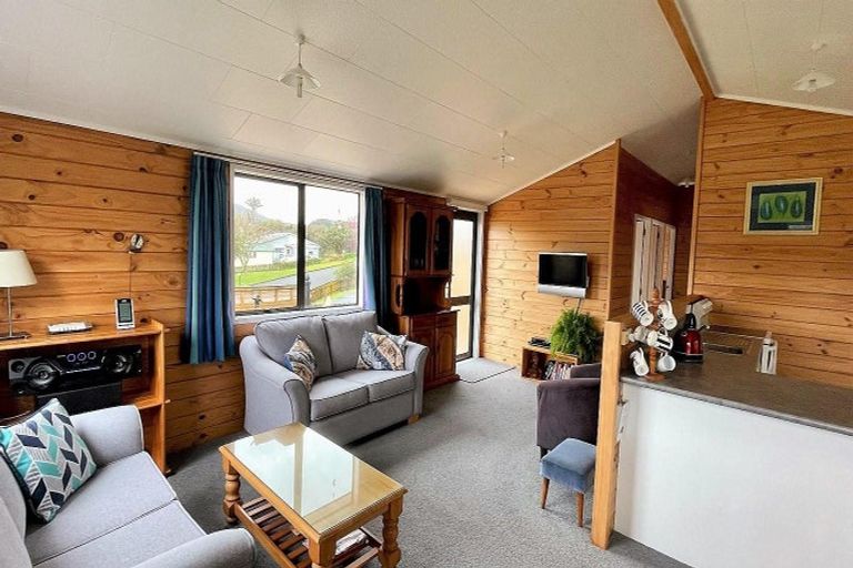 Photo of property in 11 Pearce Drive, Te Kamo, Whangarei, 0112