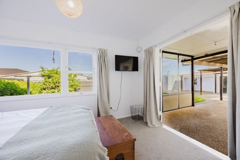 Photo of property in 8 Corbett Place, Onekawa, Napier, 4110