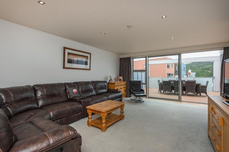 Photo of property in 55 Saddleback Grove, Karori, Wellington, 6012