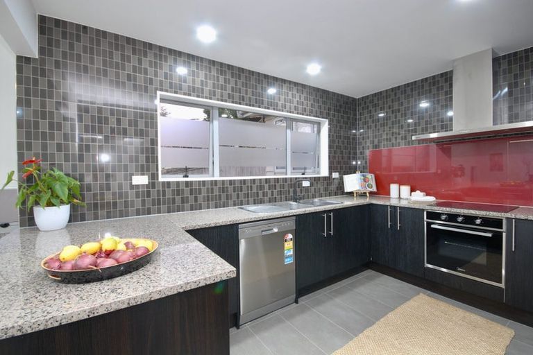 Photo of property in 21a Kia Ora Road, Beach Haven, Auckland, 0626