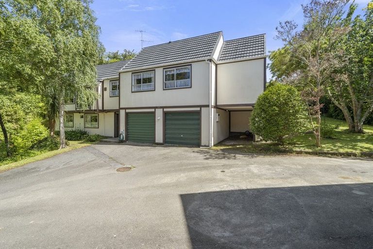 Photo of property in 27 Solander Place, Whitby, Porirua, 5024