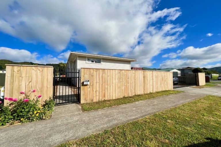 Photo of property in 23 Grimsby Grove, Wainuiomata, Lower Hutt, 5014