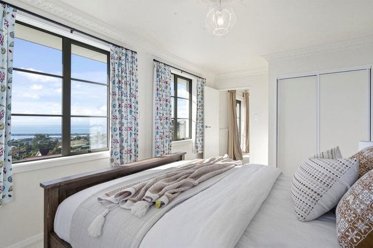 Photo of property in 70 Belleview Terrace, Mount Pleasant, Christchurch, 8081