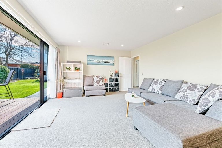Photo of property in 3 Brockhall Lane, Avonhead, Christchurch, 8042