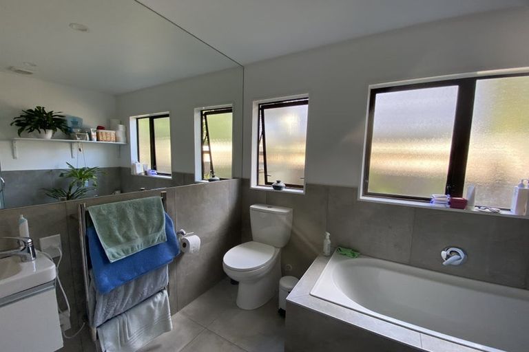 Photo of property in 67f1 Hector Street, Seatoun, Wellington, 6022