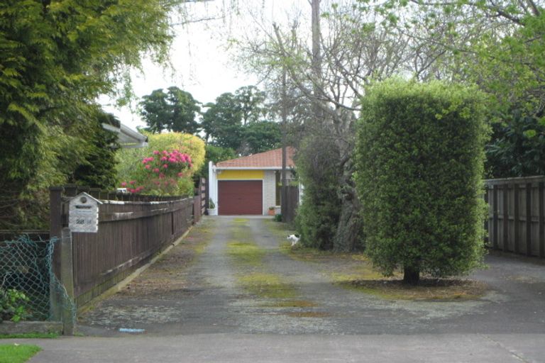 Photo of property in 128 Govett Avenue, Frankleigh Park, New Plymouth, 4310