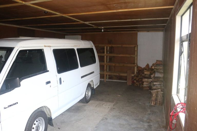 Photo of property in 129 Hunter Road, Taupaki, Henderson, 0782