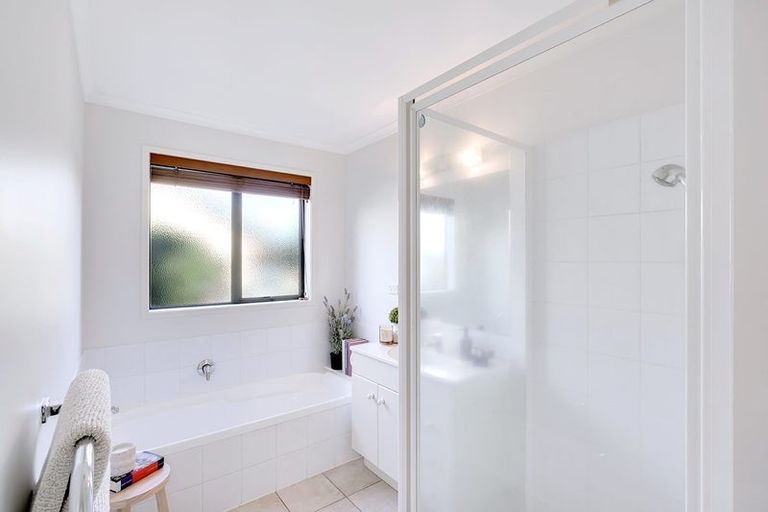 Photo of property in 99 Rototuna Road, Rototuna, Hamilton, 3210