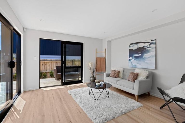 Photo of property in 1/85 Jaemont Avenue, Te Atatu South, Auckland, 0610