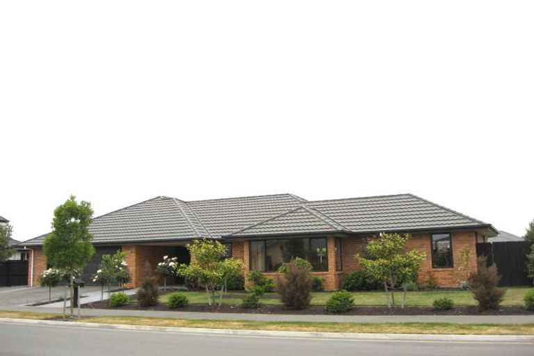 Photo of property in 5 Kohi Drive, Parklands, Christchurch, 8083