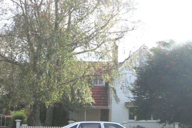 Photo of property in 2/112 Kolmar Road, Papatoetoe, Auckland, 2025