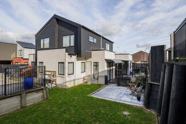 Photo of property in 15u6 Onukutara Place, Huntington, Hamilton, 3281