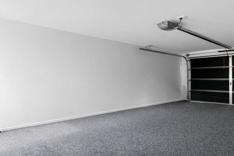 Photo of property in 2/78 Sandwich Road, Saint Andrews, Hamilton, 3200