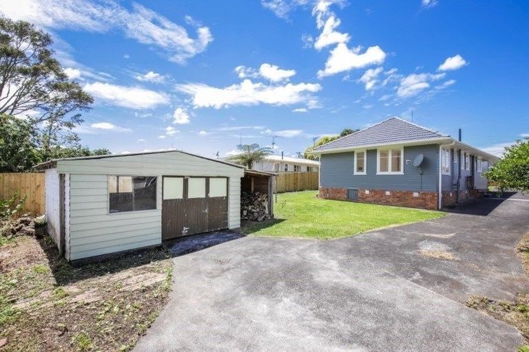 Photo of property in 81 Smythe Road, Henderson, Auckland, 0612