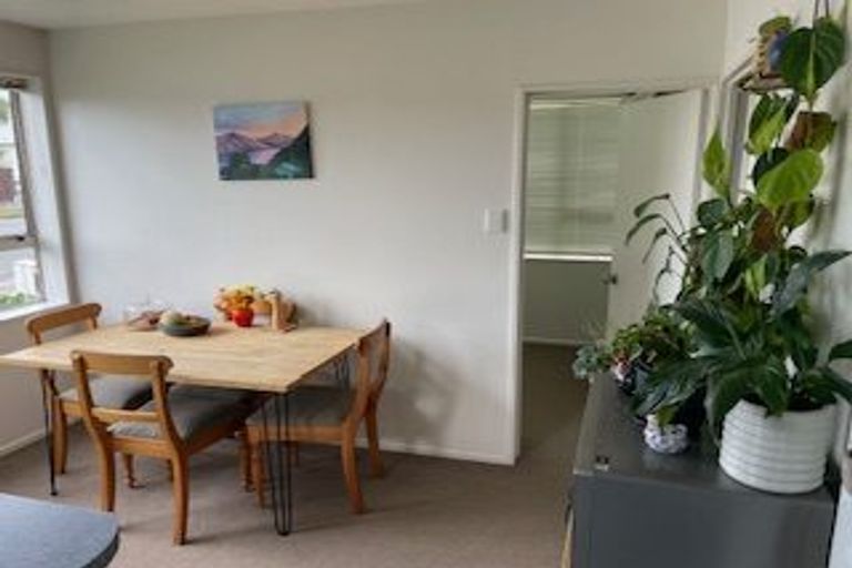 Photo of property in 25 Prestons Road, Redwood, Christchurch, 8051