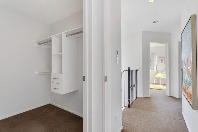 Photo of property in 3155a Great North Road, New Lynn, Auckland, 0600