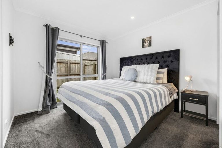Photo of property in 127 Kuaka Drive, Takanini, 2112